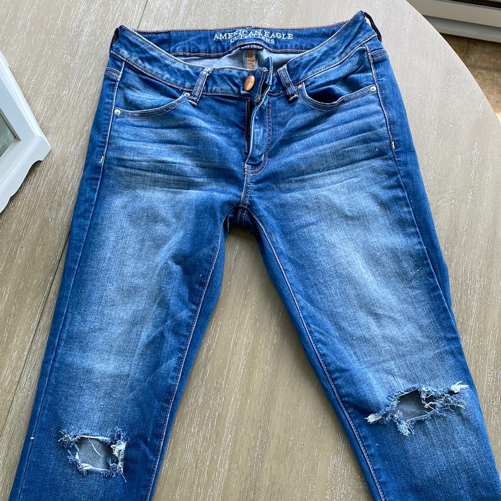American Eagle size 6 jeans.